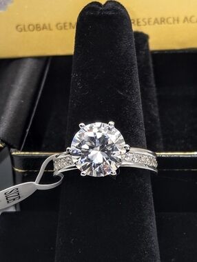 Stunning! Certified 5 ct Moissanite Diamond Ring. Sz 8